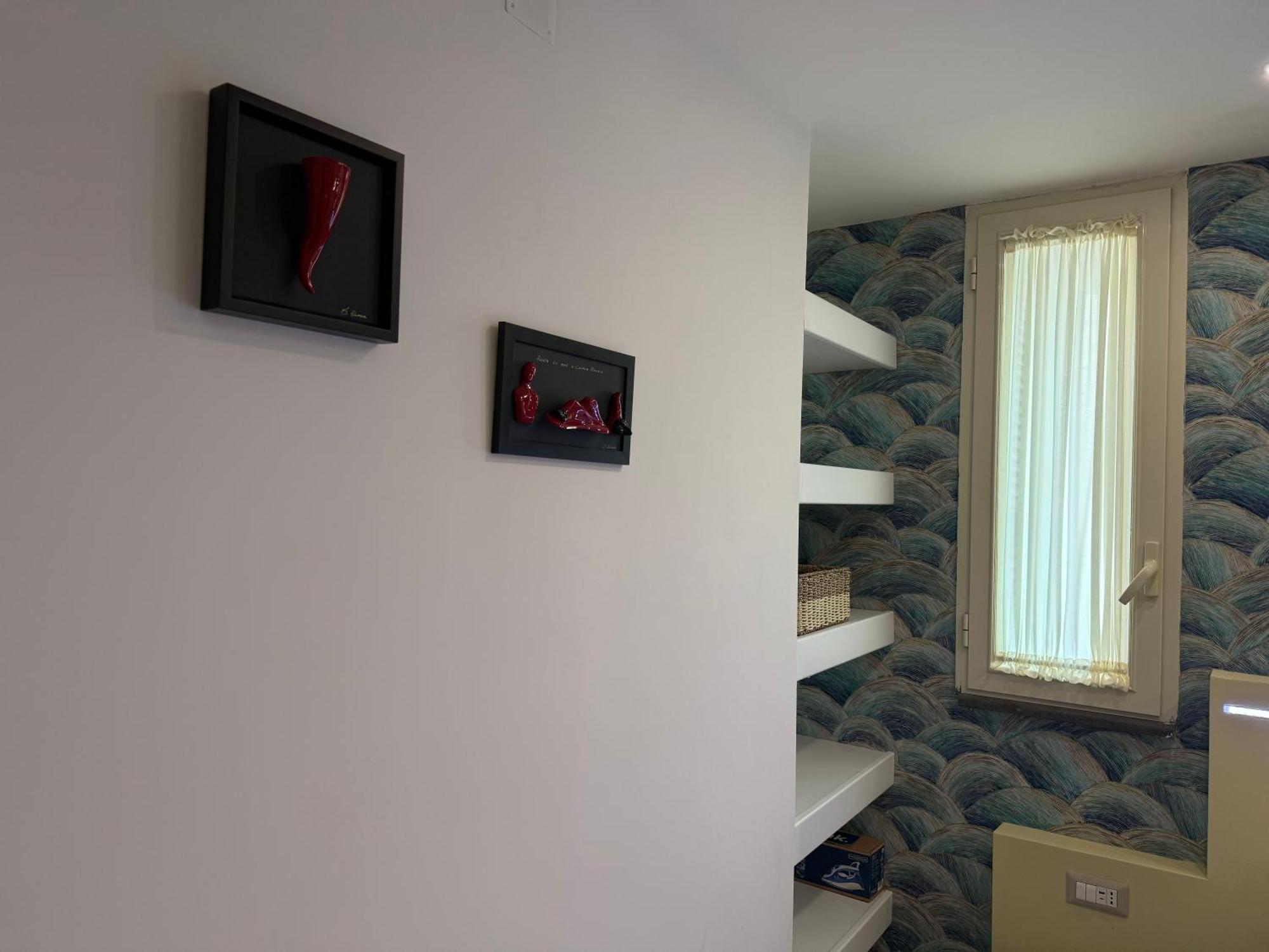 Aparthotel Resta Cu Mme A Chiaia Naples